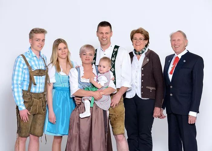 Berghues Schratt - Einfach Anders - Ihr Vegetarisches Und Veganes Biohotel